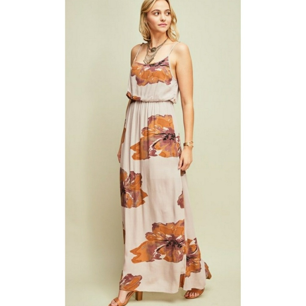 🆕🌿FLORAL BOUTIQUE MAXI DRESS🌿